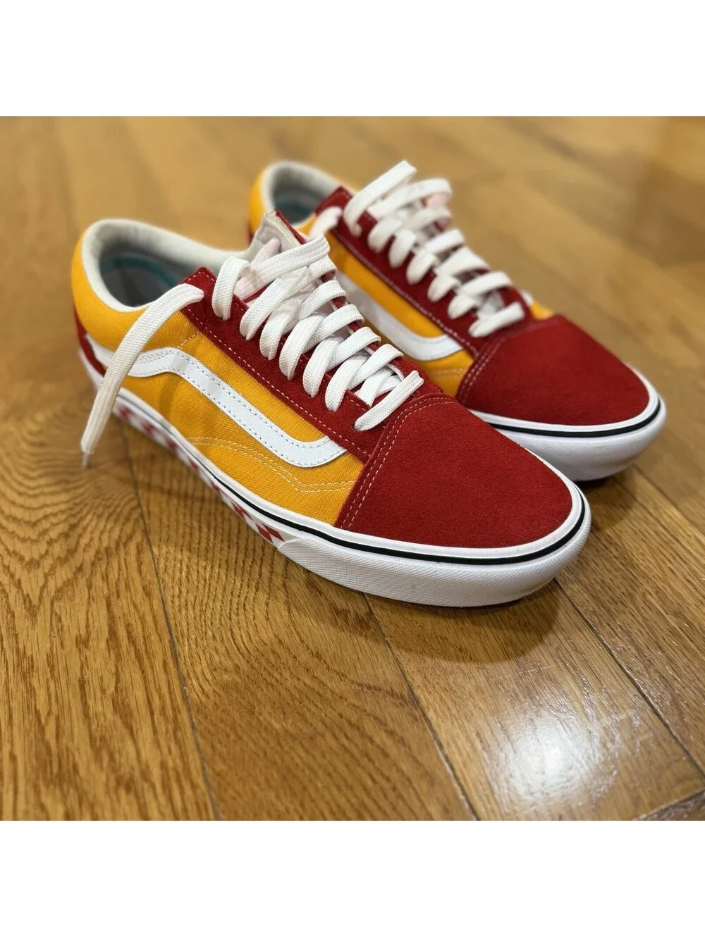 Size 10 US Men’s Vans Old Skool ComfyCush Red Yellow Skate Casual Shoes